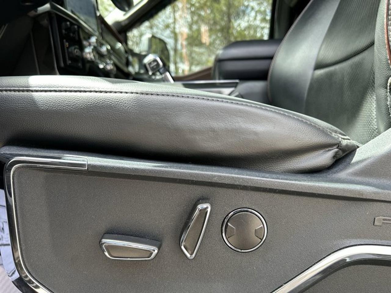 2021 Ford F-150 Lariat Photo