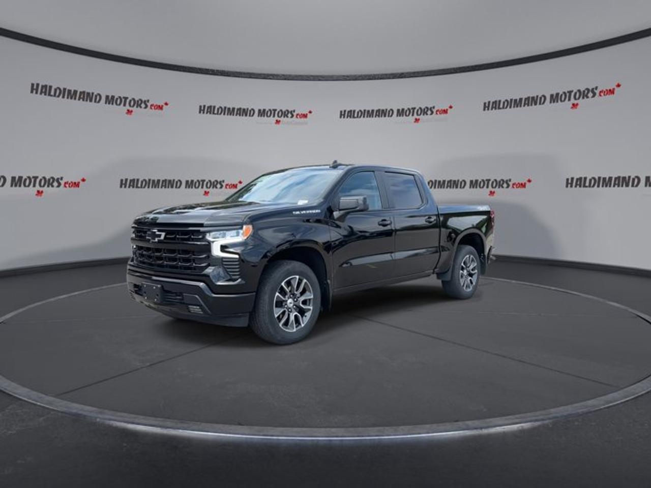 2024 Chevrolet Silverado 1500 RST Crew Cab 6' Box 4WD | One owner | No accidents | Heated Steering Photo3