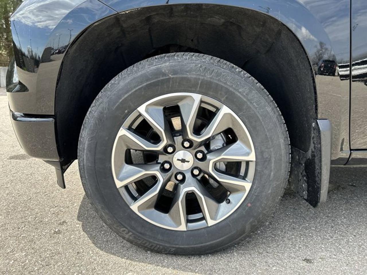 2024 Chevrolet Silverado 1500 RST Crew Cab 6' Box 4WD | One owner | No accidents | Heated Steering Photo