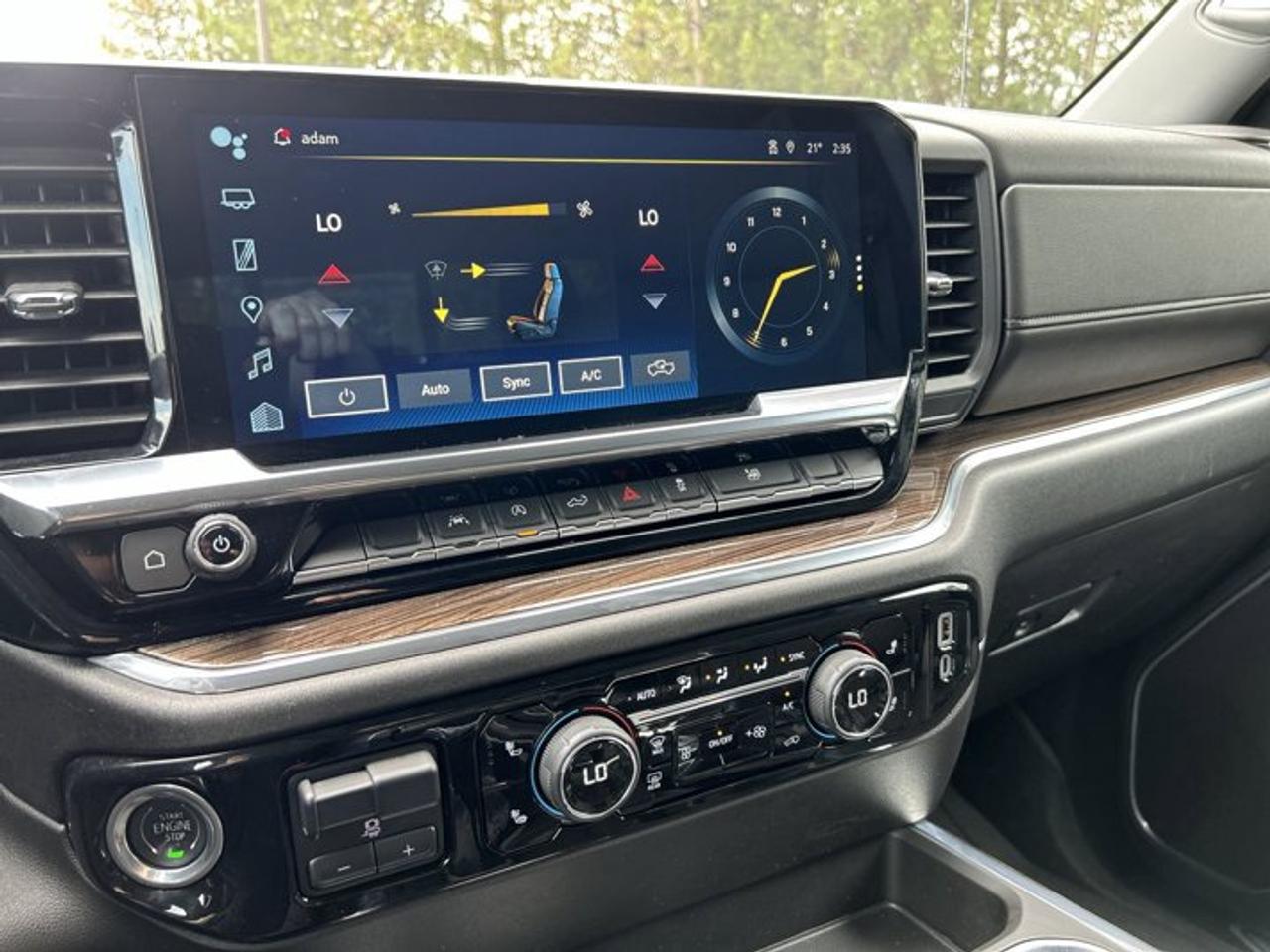 2024 Chevrolet Silverado 1500 RST Crew Cab 6' Box 4WD | One owner | No accidents | Heated Steering Photo