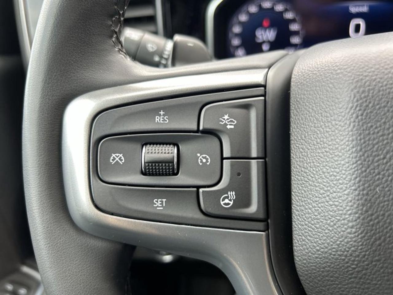 2024 Chevrolet Silverado 1500 RST Crew Cab 6' Box 4WD | One owner | No accidents | Heated Steering Photo