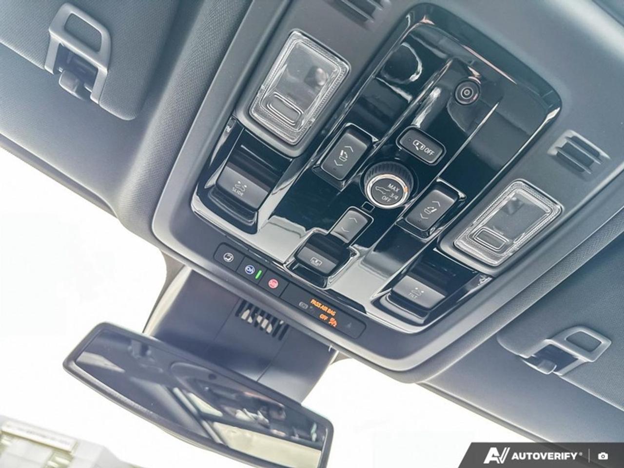 2026 Chevrolet Suburban Premier  - Leather Seats Photo