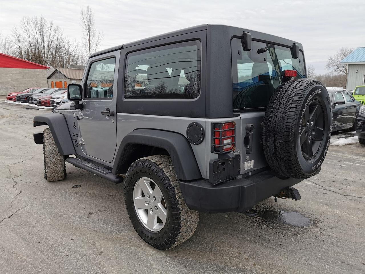 2014 Jeep Wrangler SPORT Photo2