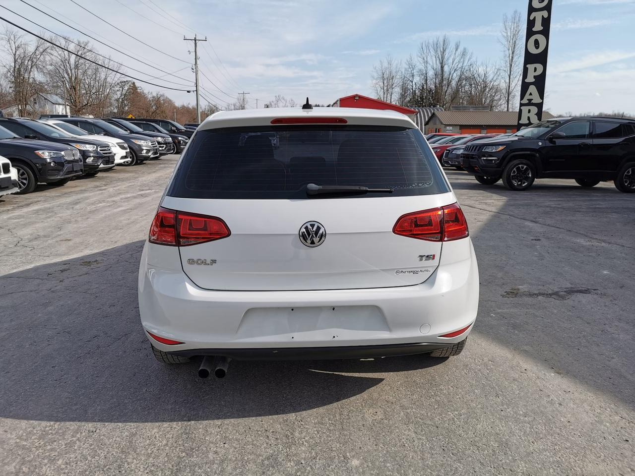 2015 Volkswagen Golf  Photo3