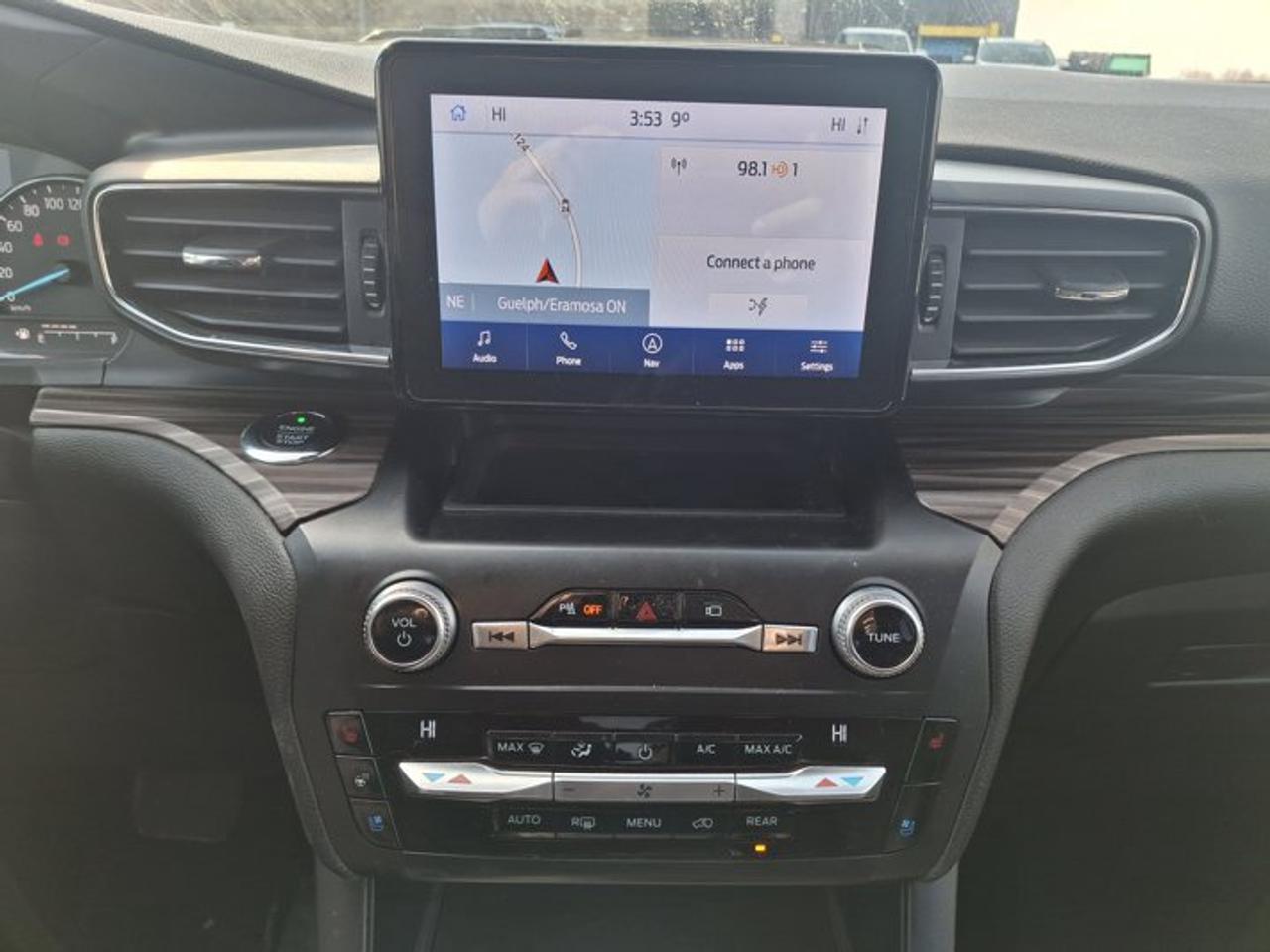2020 Ford Explorer Limited Hybrid 4WD | Leather | Pano Roof | Heated + Ventilated Seats | Heated Steering | and More ! Photo