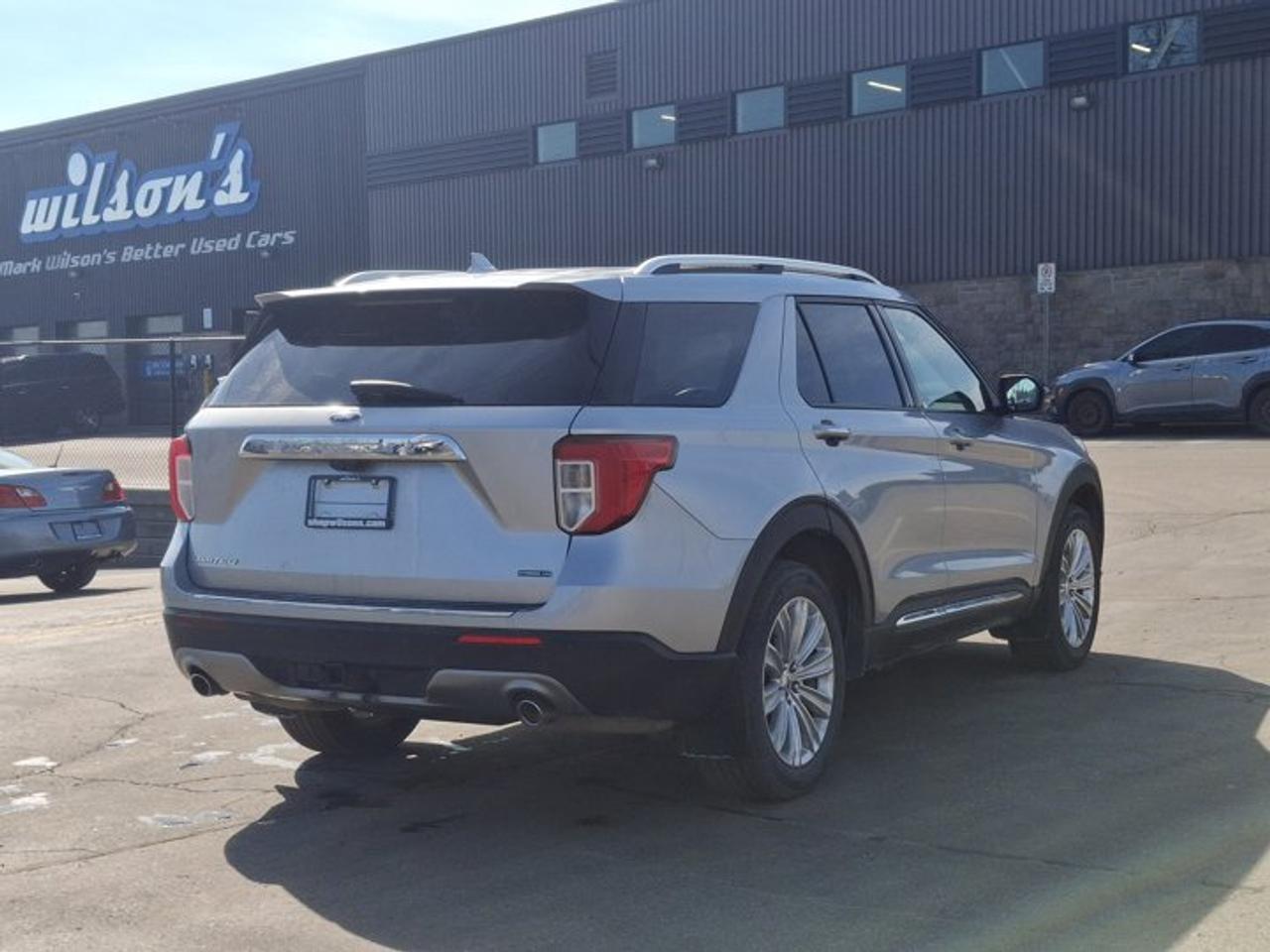 2020 Ford Explorer Limited Hybrid 4WD | Leather | Pano Roof | Heated + Ventilated Seats | Heated Steering | and More ! Photo
