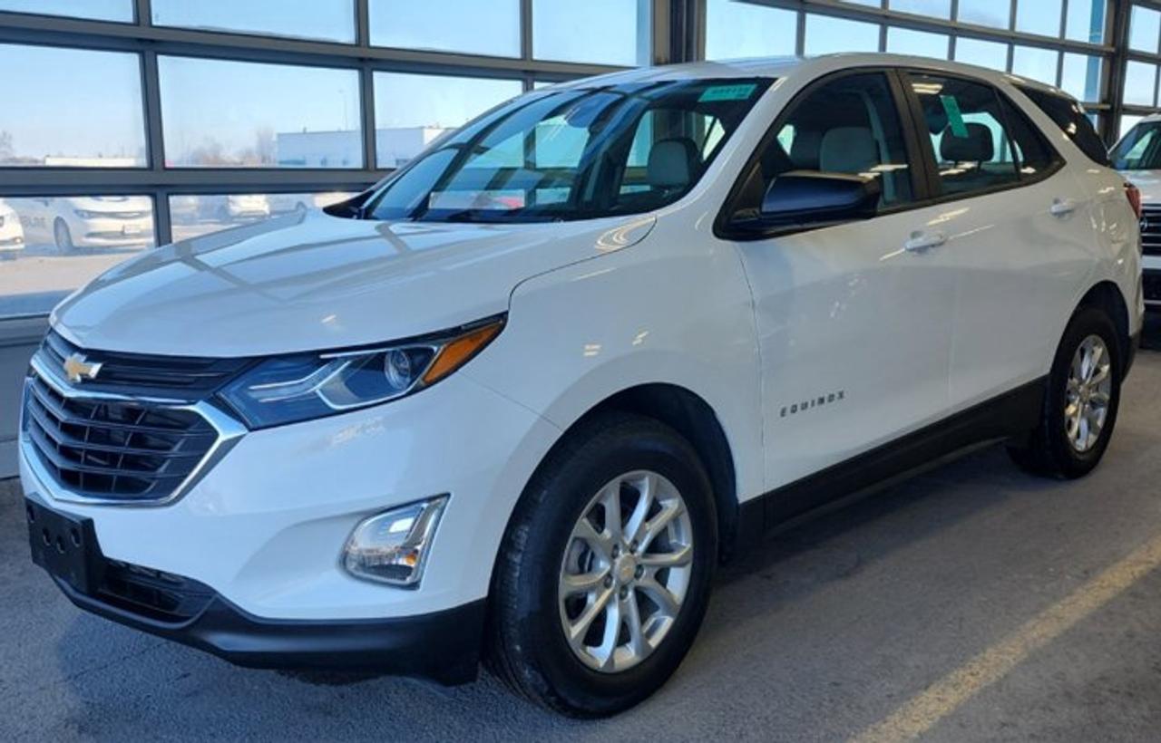 2021 Chevrolet Equinox LS | Heated Seats | CarPlay + Android | Remote Start | Alloy Wheels | and More ! Photo