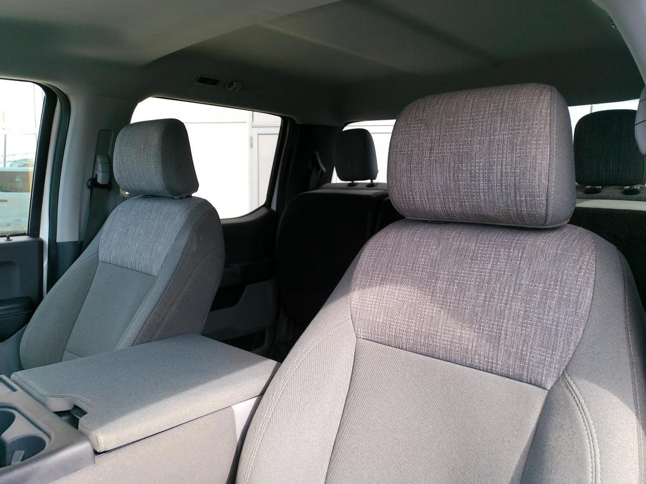 2024 Ford F-250 Super Duty SRW XL 4WD Crew Cab 6.75' Box Photo