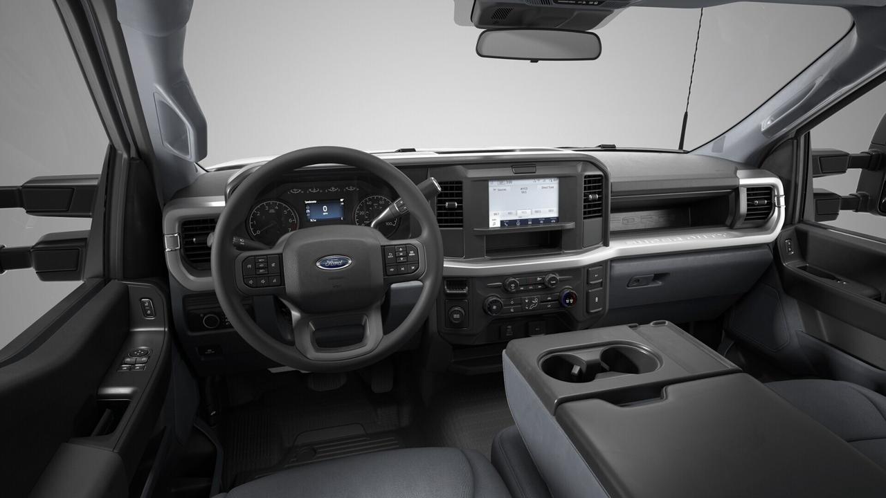 2026 Ford F-550 XL Photo