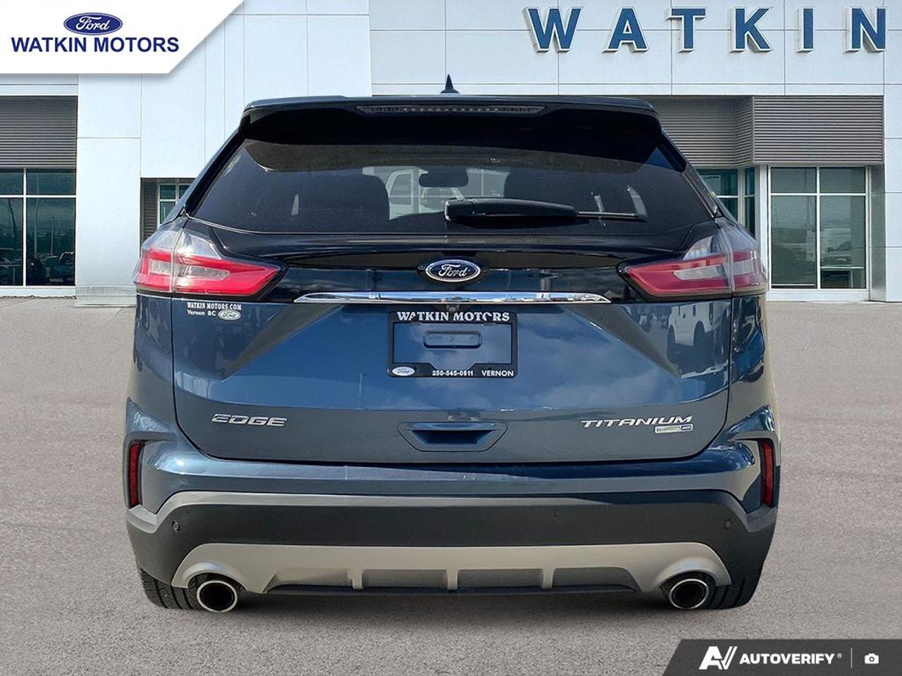 2019 Ford Edge Titanium Photo3