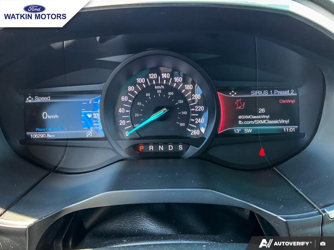 2019 Ford Edge Titanium Photo17