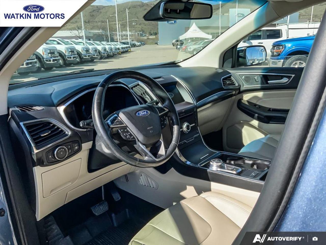 2019 Ford Edge Titanium Photo15