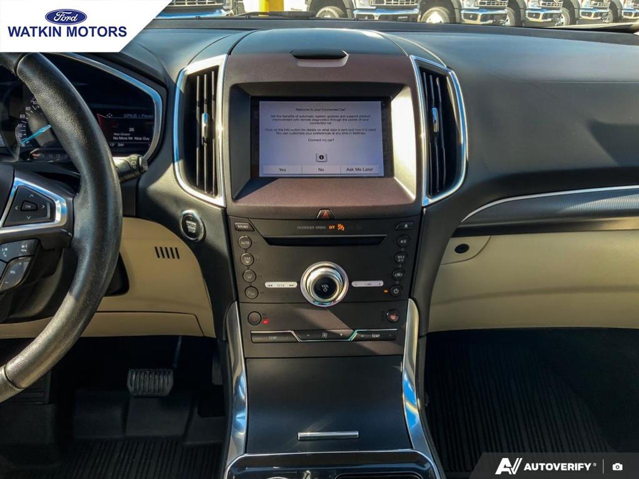 2019 Ford Edge Titanium Photo21