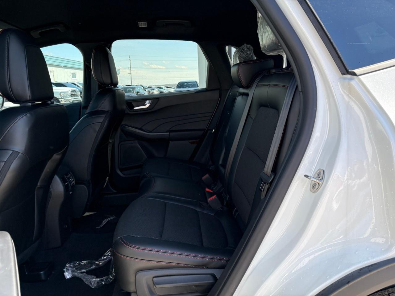 2026 Ford Escape ST-Line AWD Photo