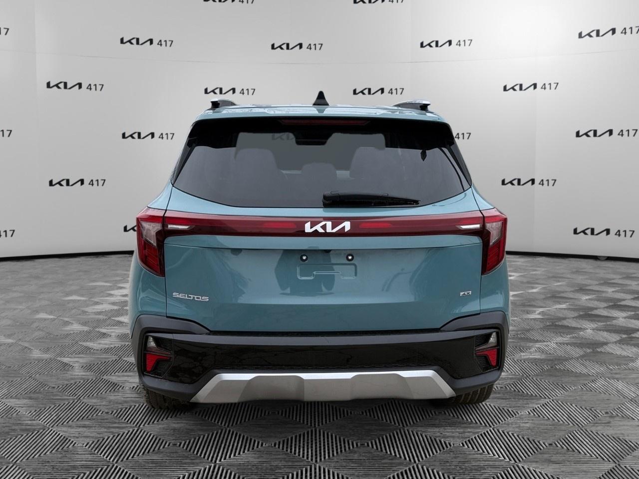 2024 Kia Seltos EX AWD Photo3