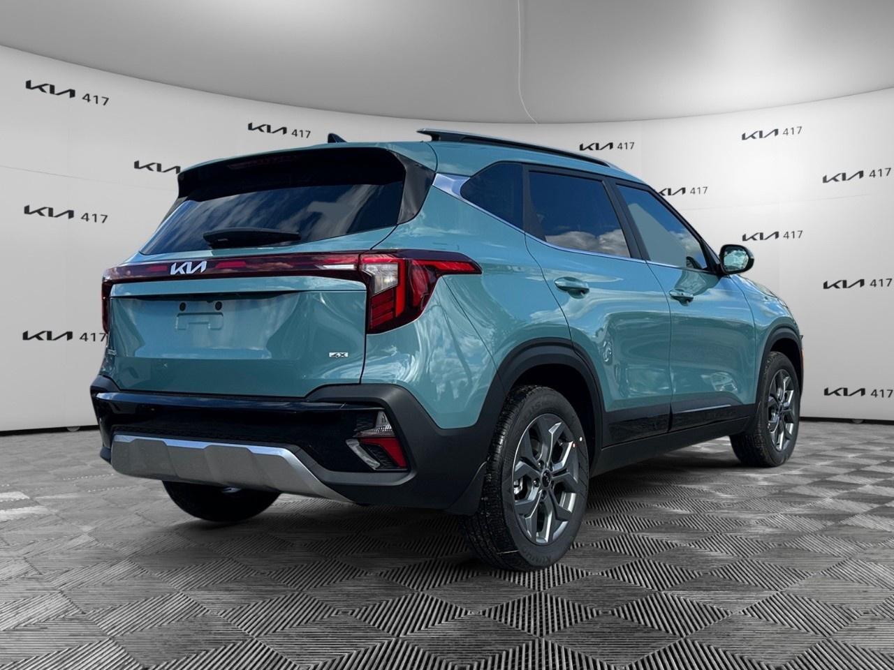 2026 Kia Seltos EX AWD Photo4