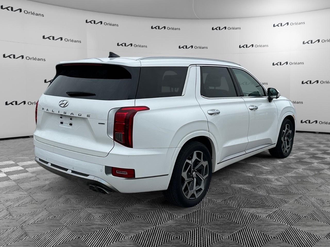 2022 Hyundai PALISADE Ultimate Calligraphy 7-Passenger AWD Photo