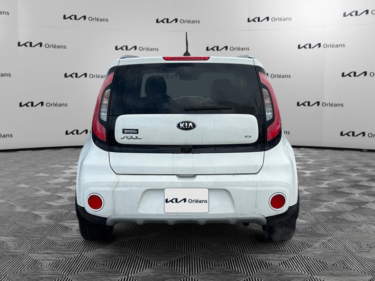 2019 Kia Soul EX AUTO Photo2