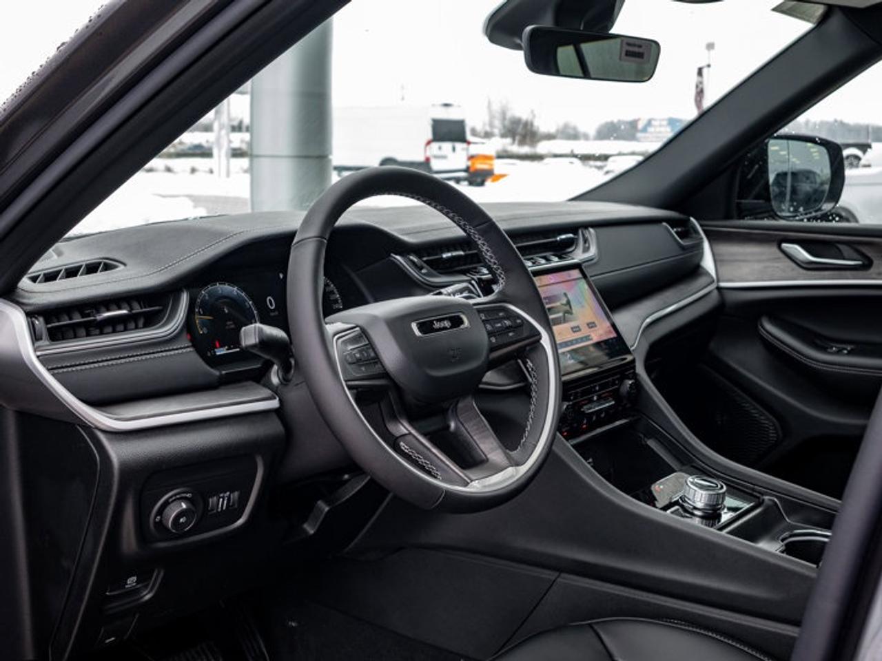 2025 Jeep Grand Cherokee Limited Photo