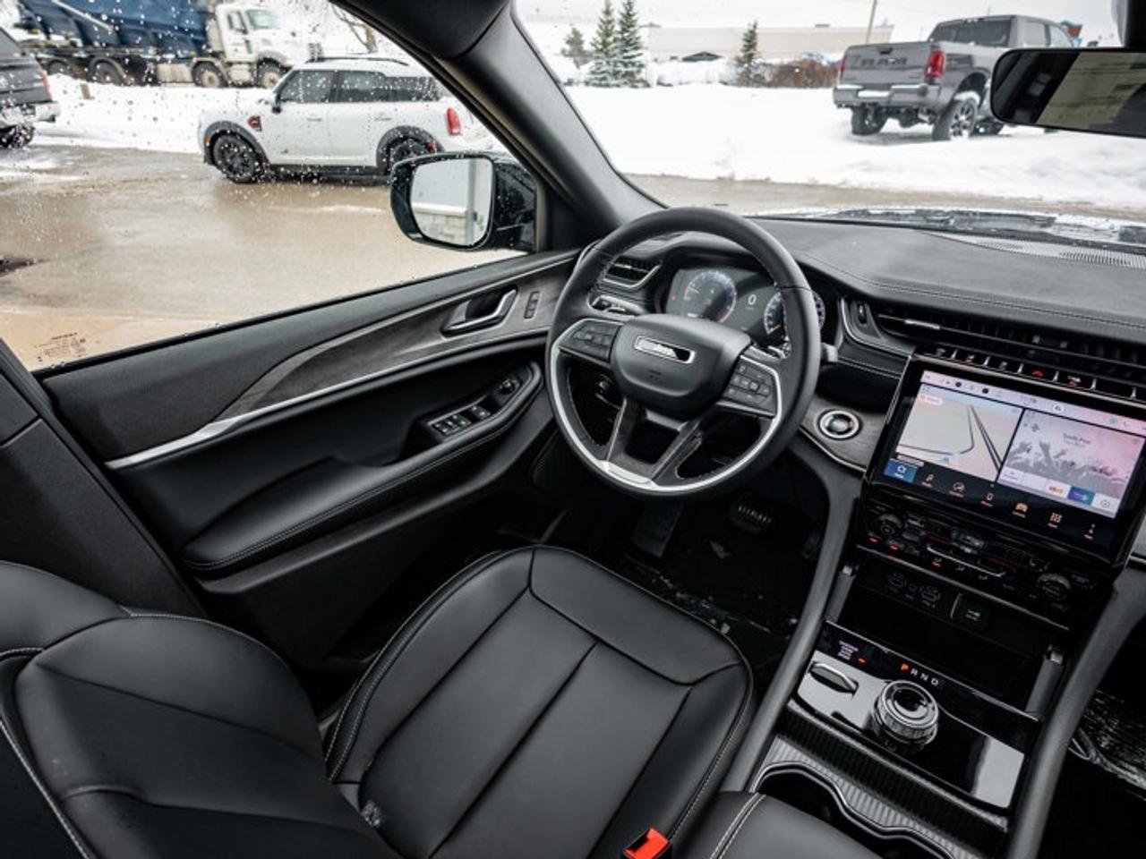 2025 Jeep Grand Cherokee Limited Photo