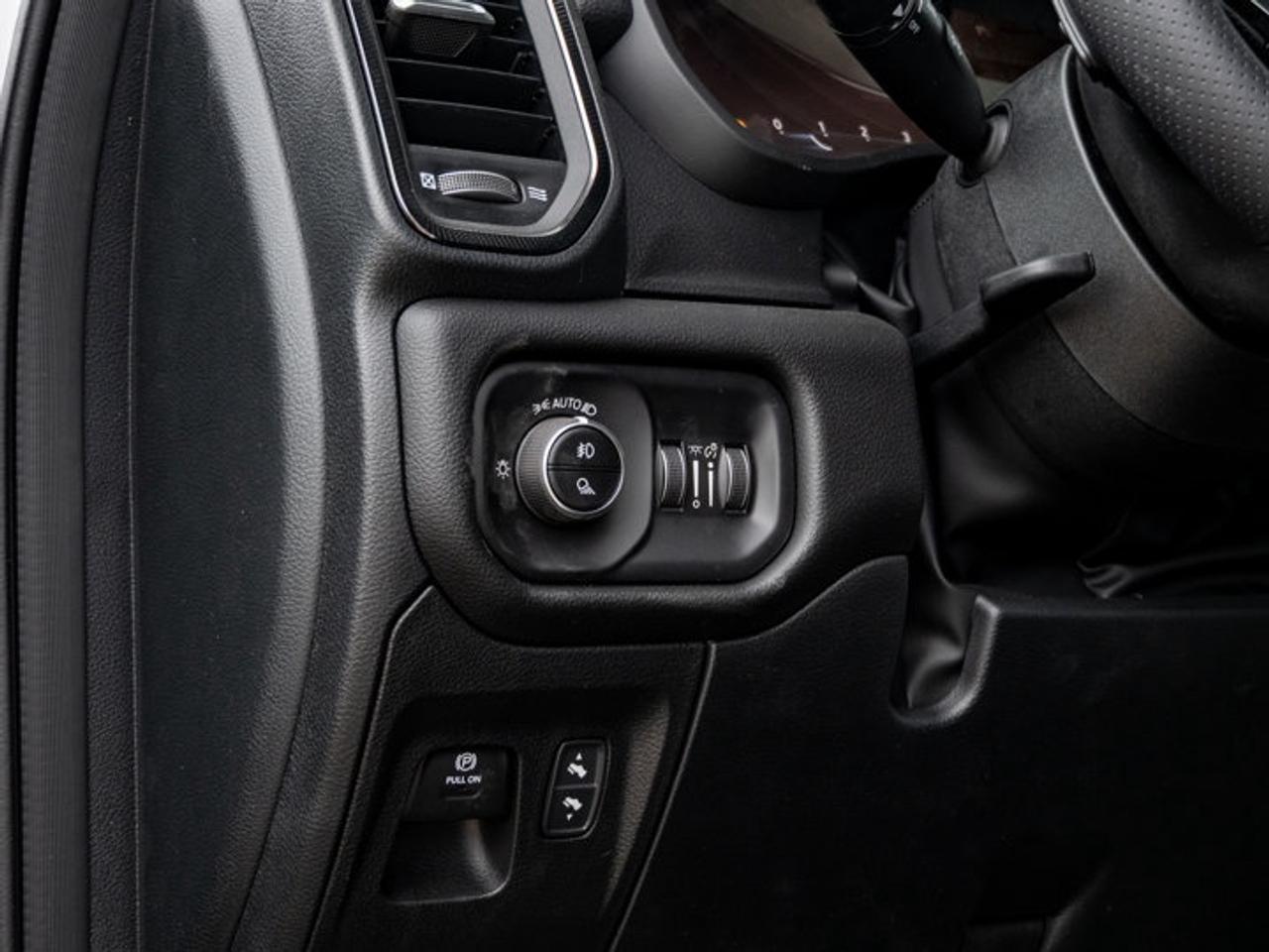 2026 RAM 1500 SPORT Photo