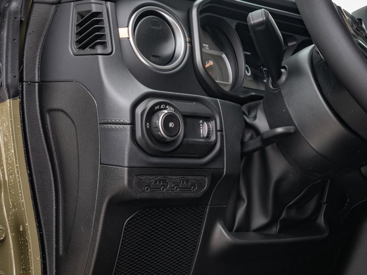 2026 Jeep Wrangler Sahara Photo