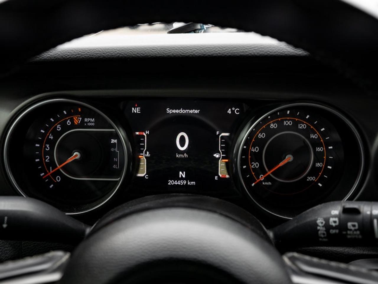 2021 Jeep Wrangler Willys Photo3