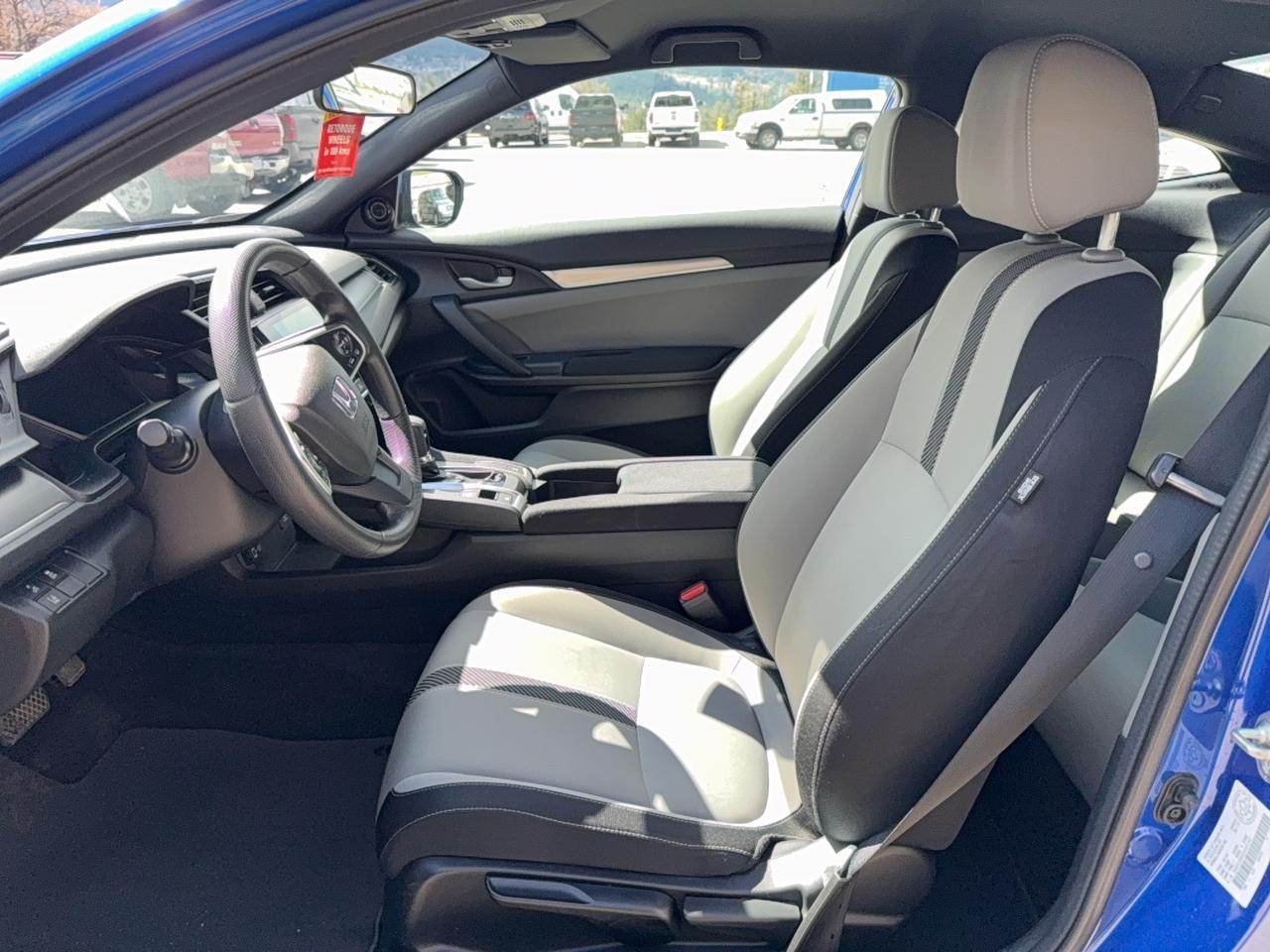 2018 Honda Civic Coupe LX Photo