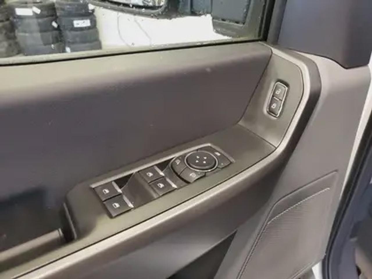 13843122