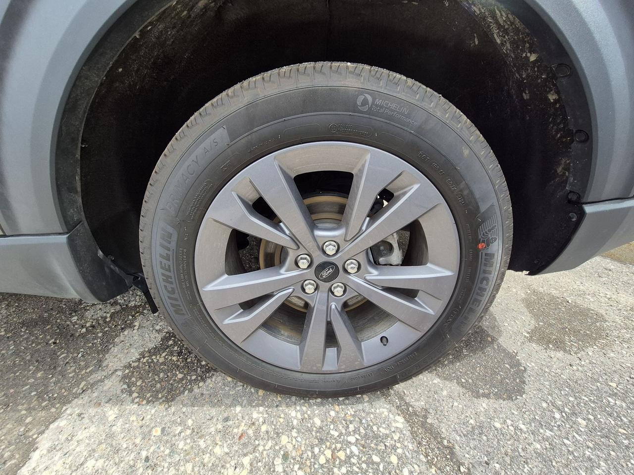 2026 Ford Explorer 20" RIMS, COMFORT PACK! HEATED WHEEL, PANO ROOF! Photo