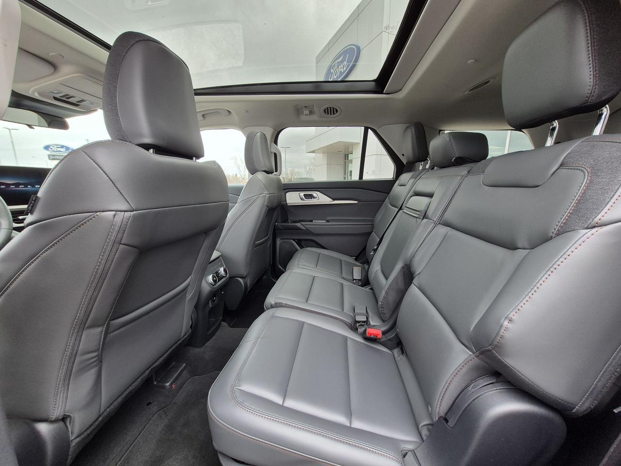 2026 Ford Explorer 20" RIMS, COMFORT PACK! HEATED WHEEL, PANO ROOF! Photo