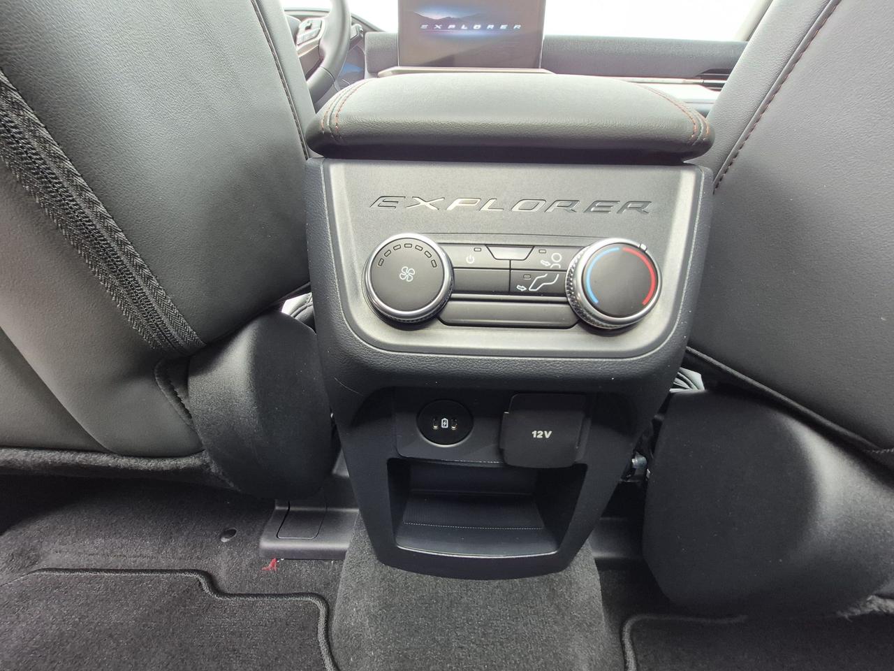 2026 Ford Explorer 20" RIMS, COMFORT PACK! HEATED WHEEL, PANO ROOF! Photo