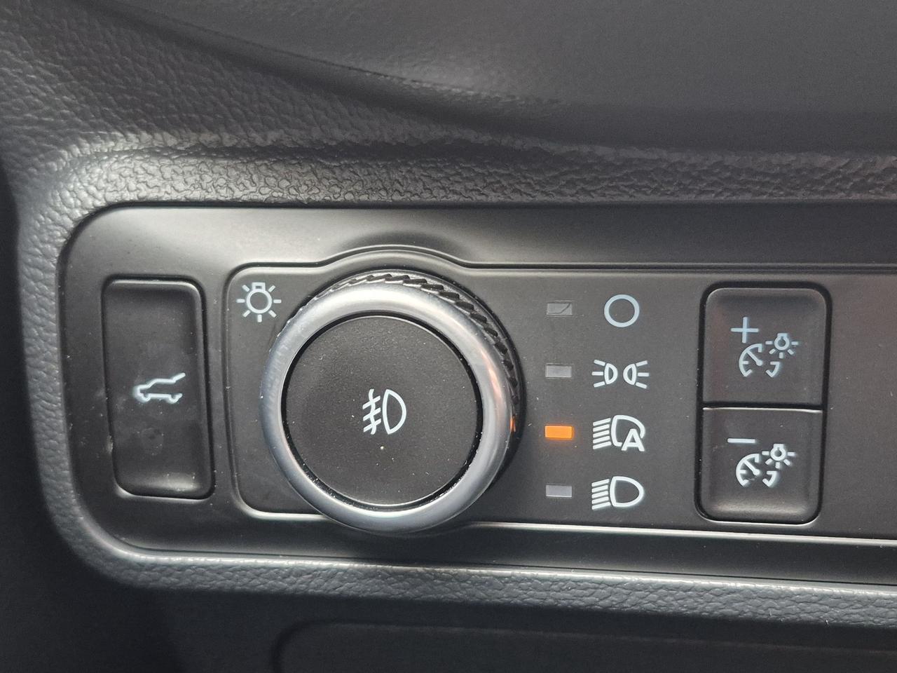 2026 Ford Explorer 20" RIMS, COMFORT PACK! HEATED WHEEL, PANO ROOF! Photo