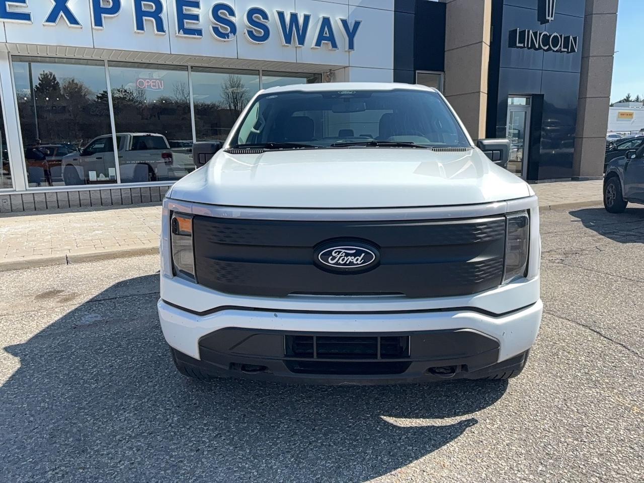 2024 Ford F-150 Lightning STANDARD RANGE BATTERY, MAN TOW PACK, PRO POWER! Photo