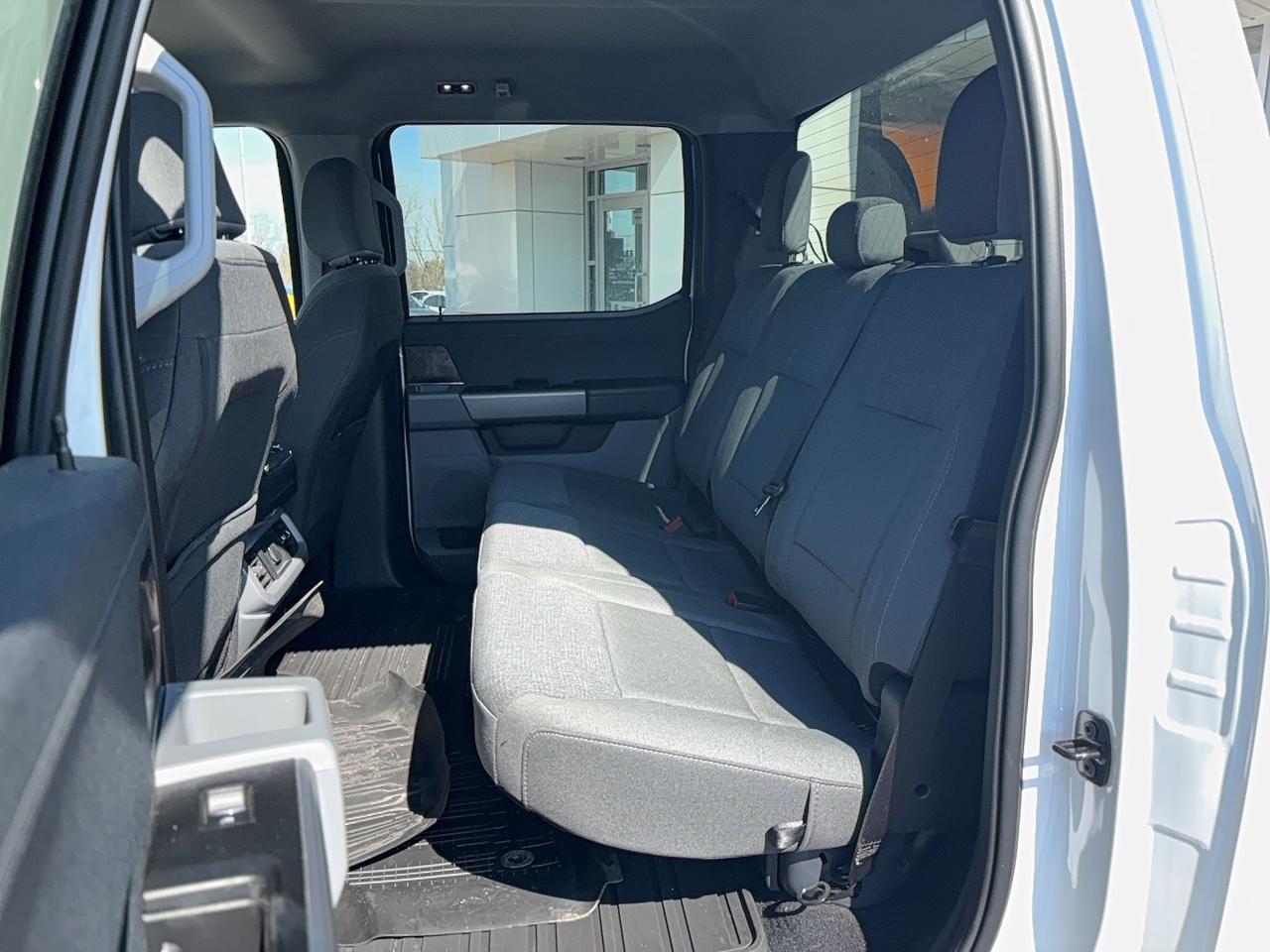 2024 Ford F-150 Lightning STANDARD RANGE BATTERY, MAN TOW PACK, PRO POWER! Photo