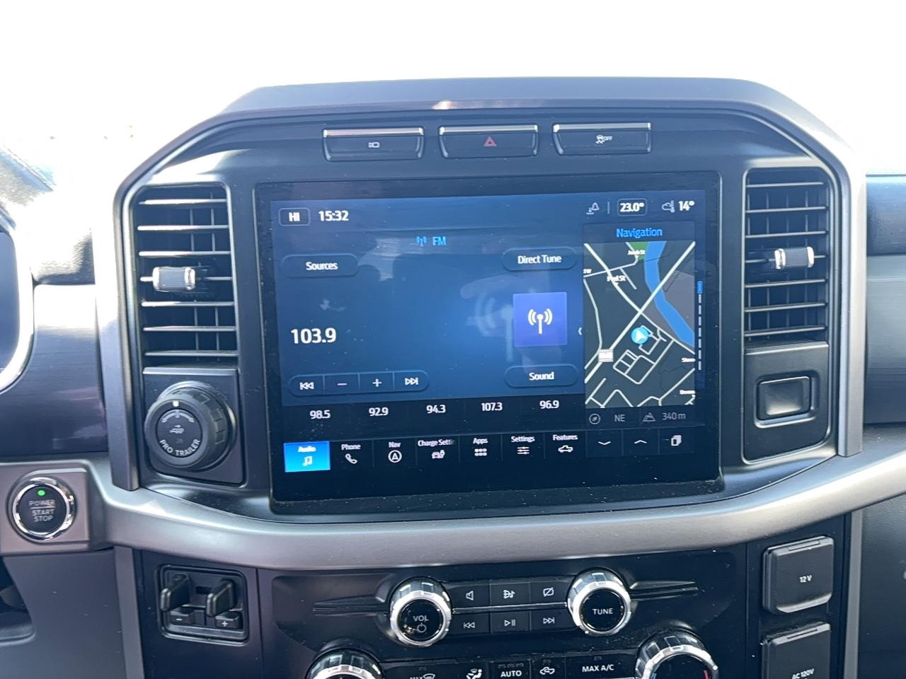 2024 Ford F-150 Lightning STANDARD RANGE BATTERY, MAN TOW PACK, PRO POWER! Photo