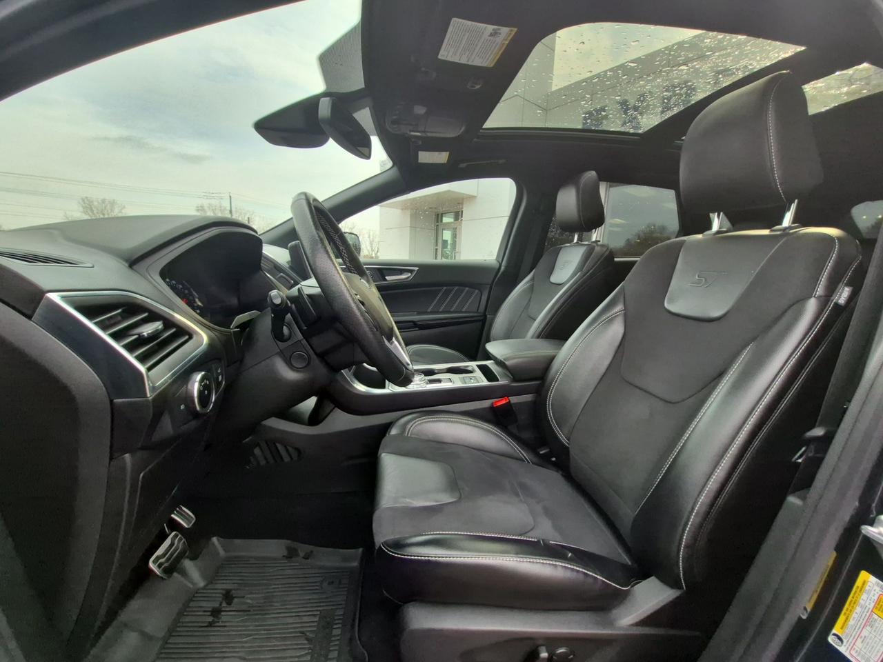 2023 Ford Edge ST! AWD! 335-HP! LEATHER, SUNROOF! 21" RIMS! Photo