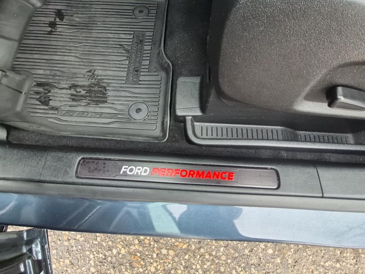 2023 Ford Edge ST! AWD! 335-HP! LEATHER, SUNROOF! 21" RIMS! Photo