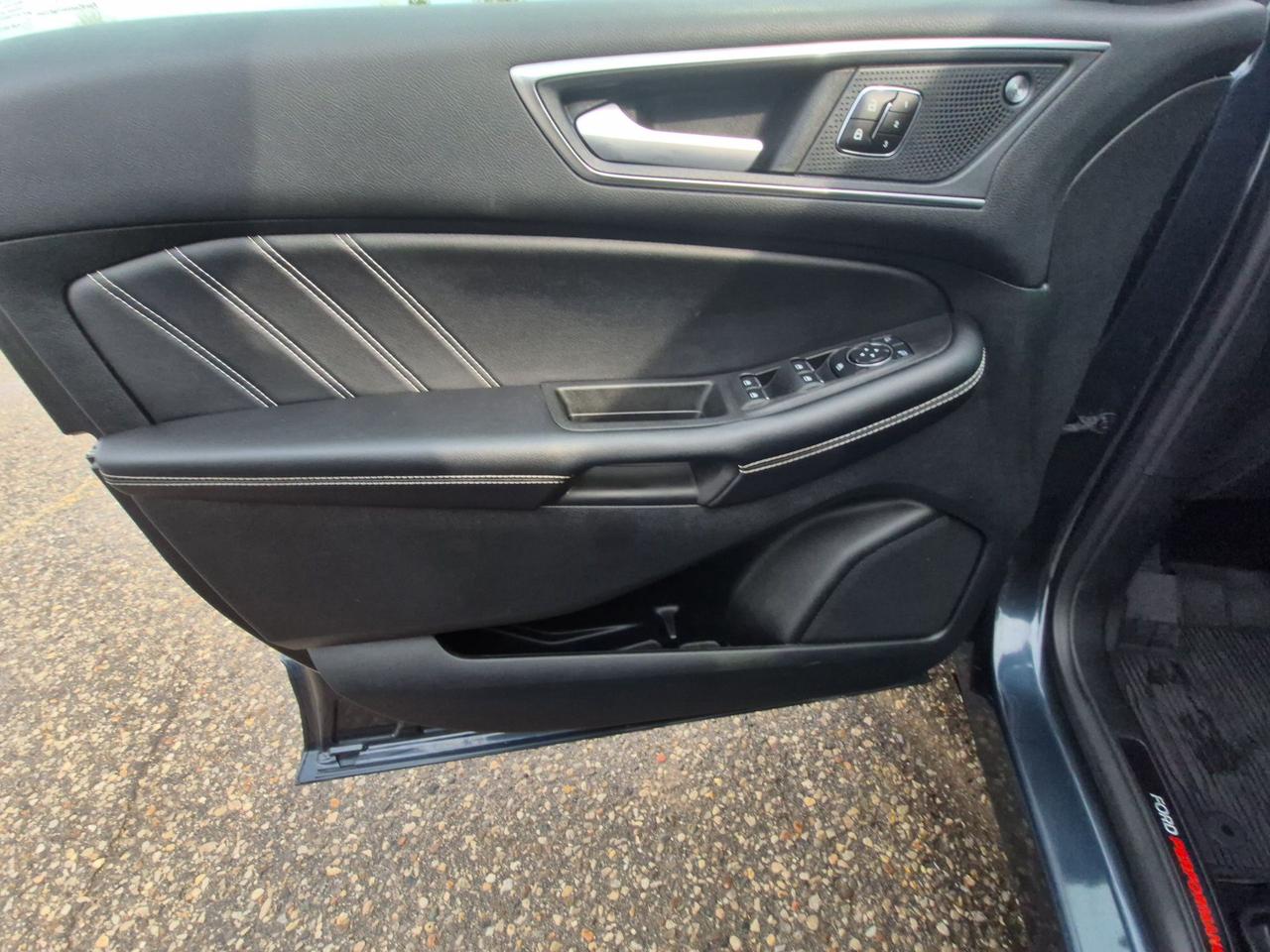 2023 Ford Edge ST! AWD! 335-HP! LEATHER, SUNROOF! 21" RIMS! Photo