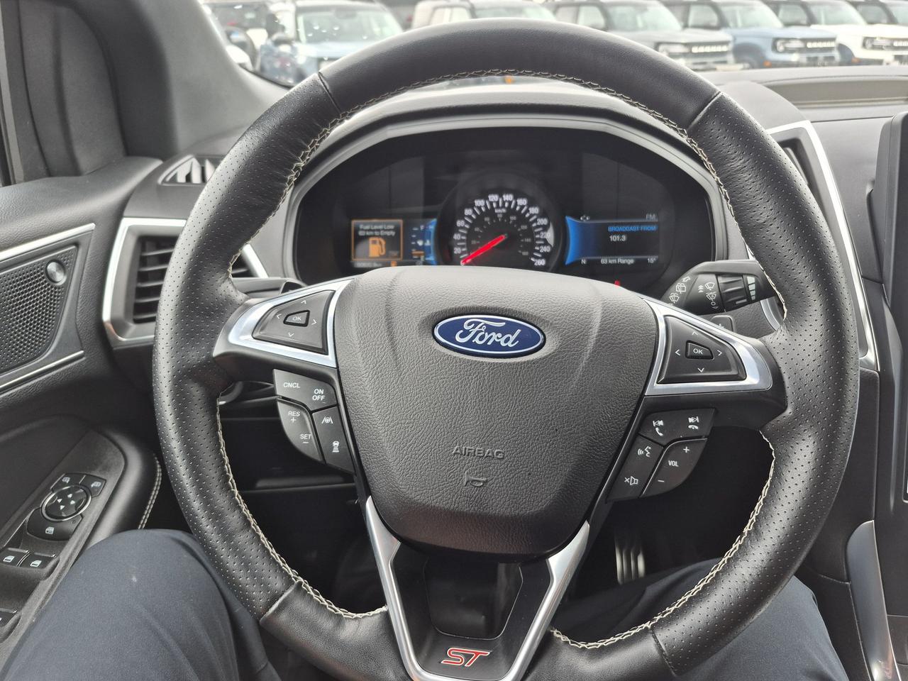 2023 Ford Edge ST! AWD! 335-HP! LEATHER, SUNROOF! 21" RIMS! Photo