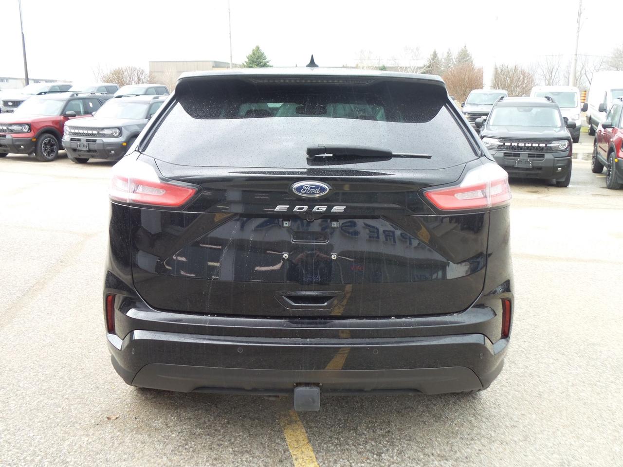 2022 Ford Edge LOCAL TRADE! 2L, GREAT ON FUEL, HEATED WHEEL! Photo4