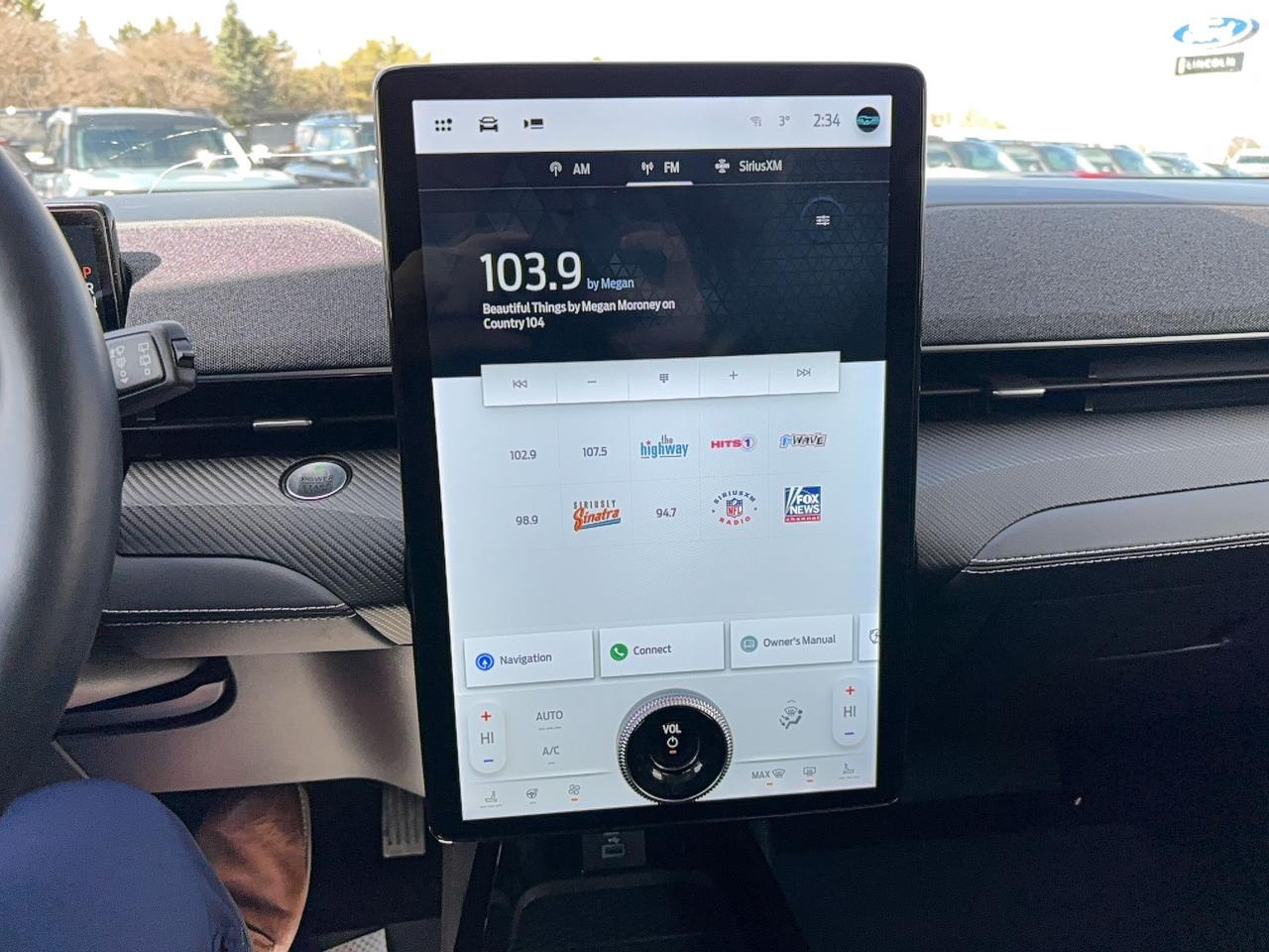 2021 Ford Mustang Mach-E EXTENDED RANGE BATTERY! 19" RIMS, AWD! Photo