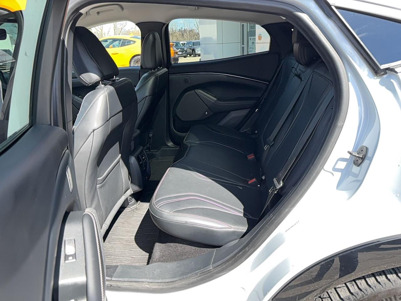 2021 Ford Mustang Mach-E EXTENDED RANGE BATTERY! 19" RIMS, AWD! Photo