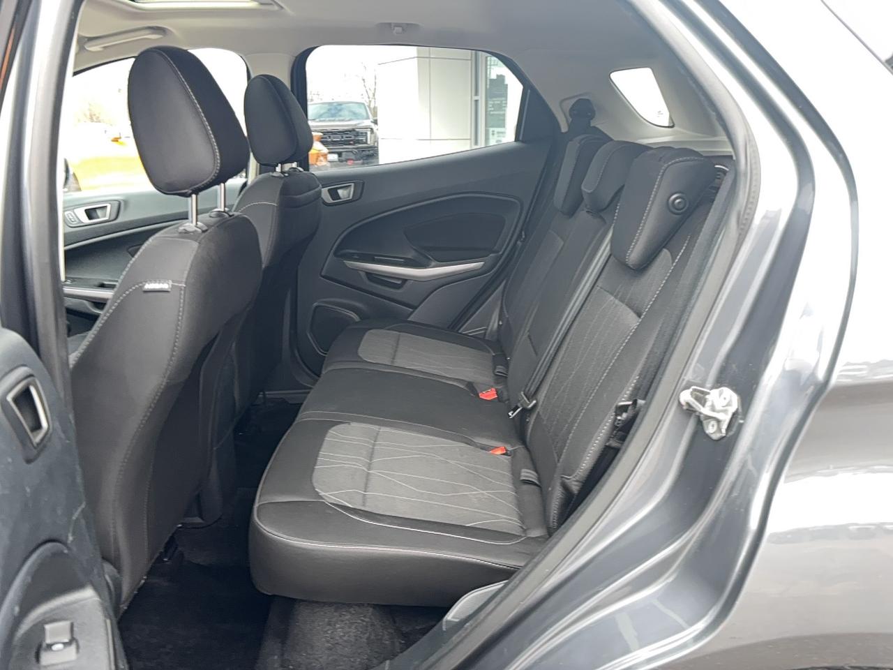 2021 Ford EcoSport SE, FWD, REAR CAMERA, REVERSE SENSING! LOW KM'S! Photo