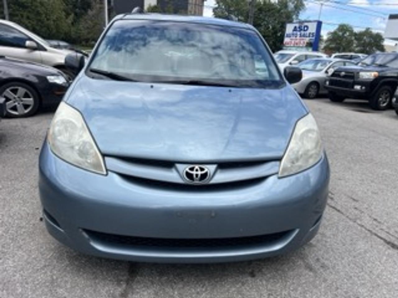 2008 Toyota Sienna CE Photo