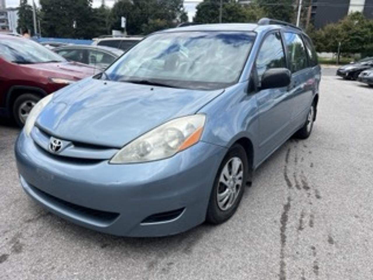 2008 Toyota Sienna CE Photo