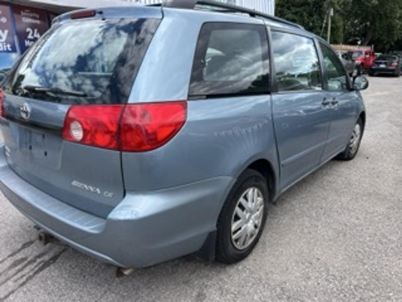 2008 Toyota Sienna CE Photo