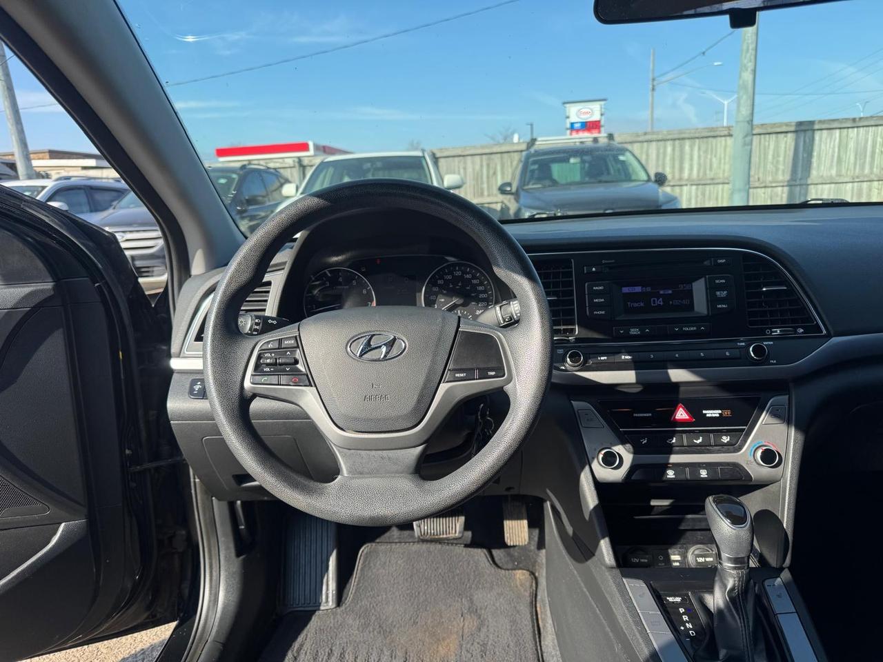 2017 Hyundai Elantra LE, WELL MAINTAINED, CERTIFIED, WARRANTY Photo