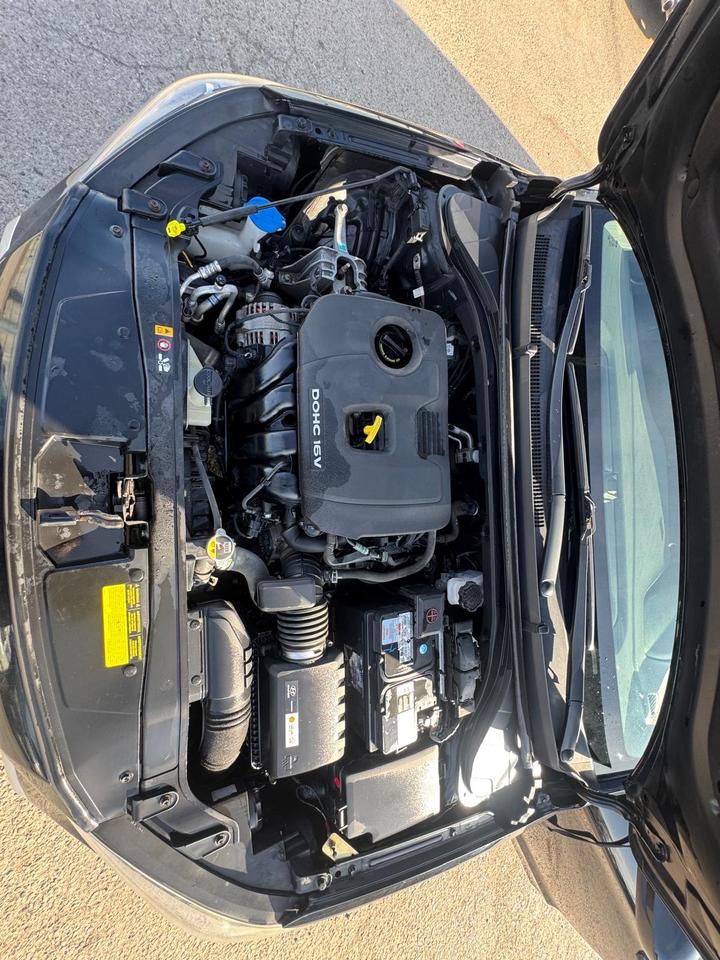 2017 Hyundai Elantra LE, WELL MAINTAINED, CERTIFIED, WARRANTY Photo