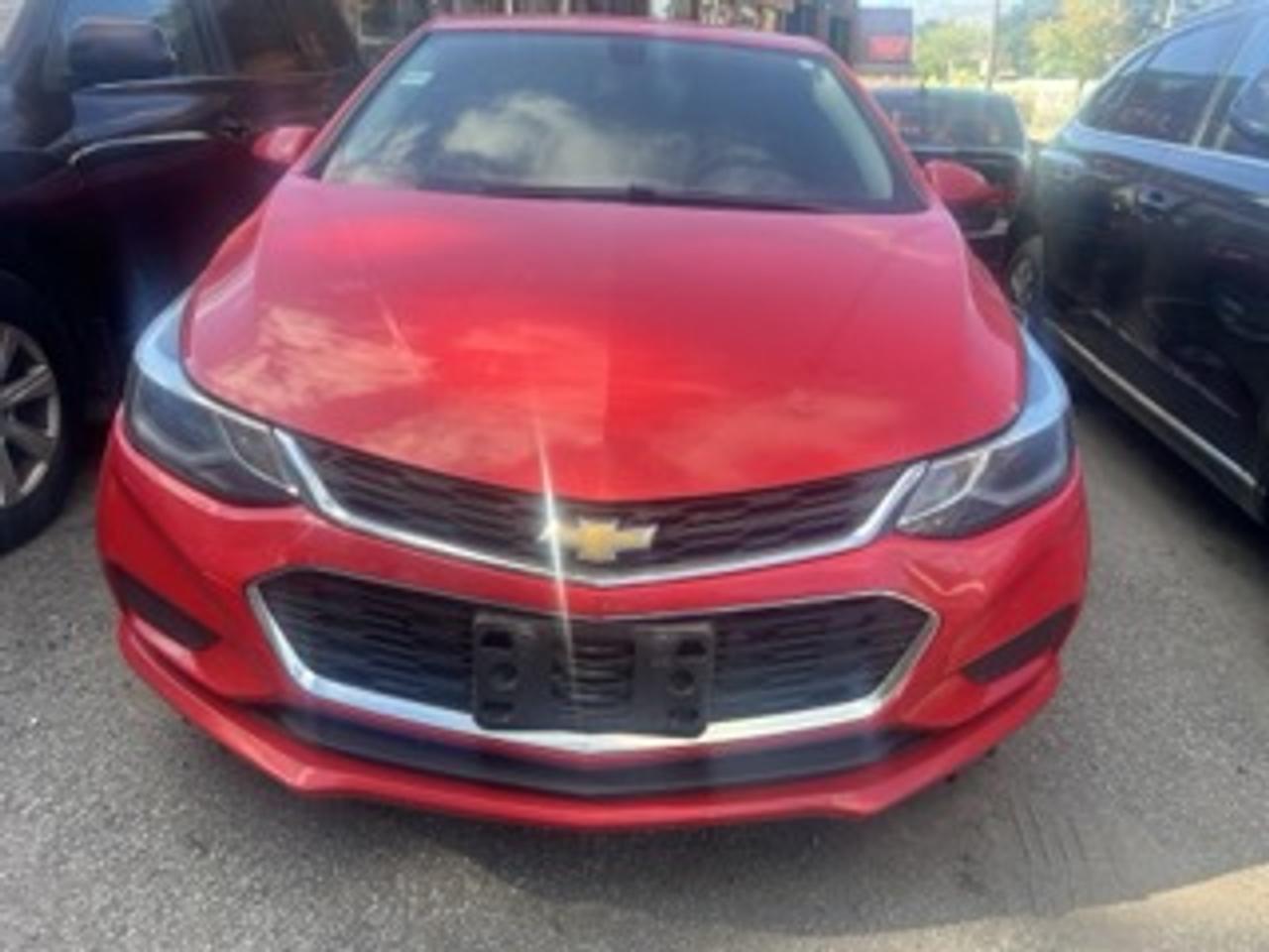 2017 Chevrolet Cruze LT Photo0